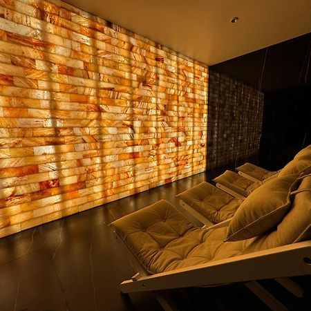 Park Hotel Bristol อุชโฮรอด ภายนอก รูปภาพ