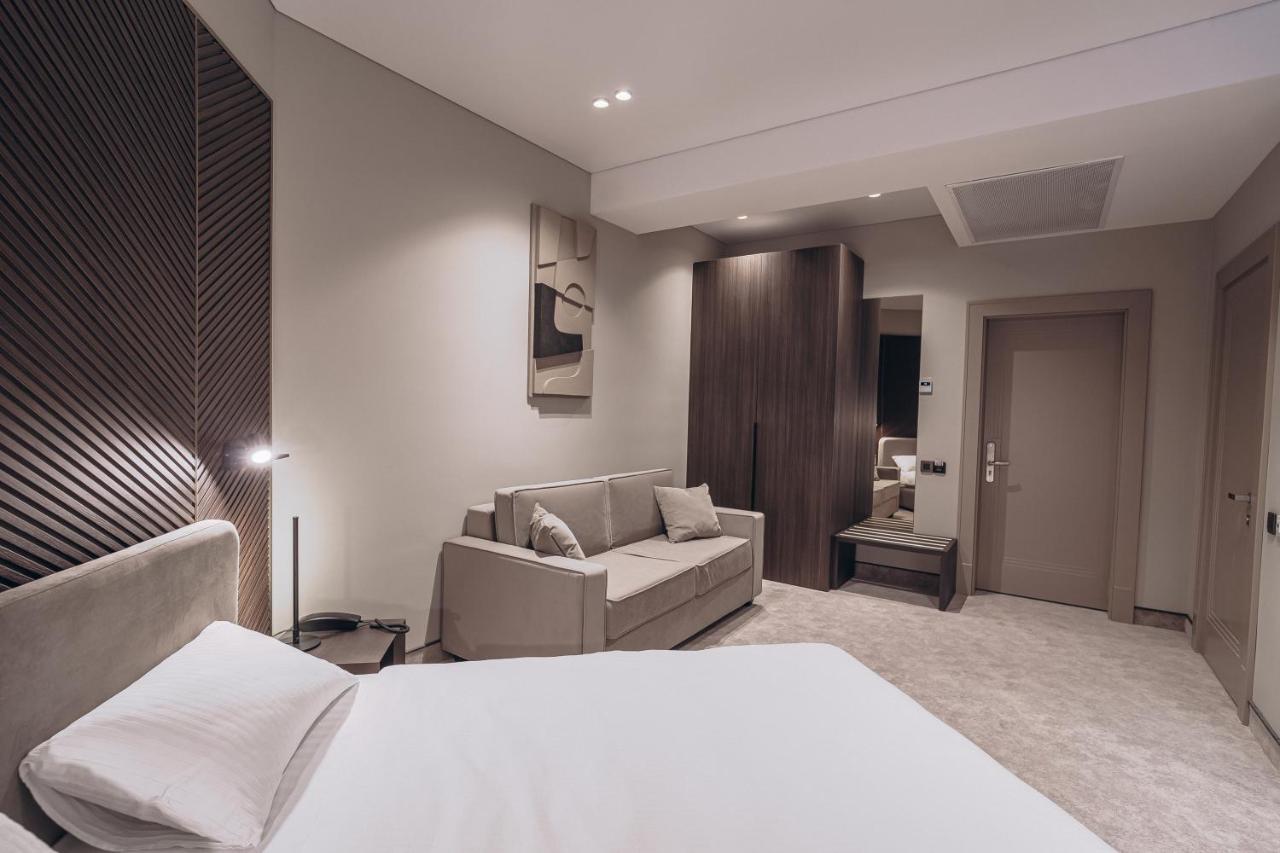 Park Hotel Bristol อุชโฮรอด ภายนอก รูปภาพ
